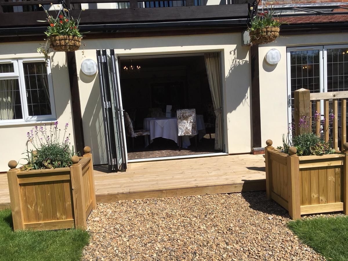 Farnham House Hotel Exterior photo